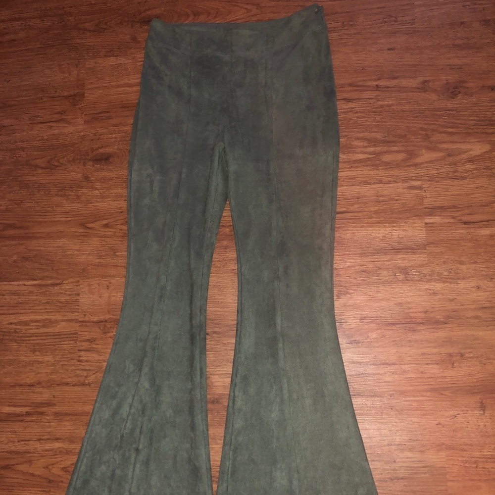Wide Leg Gianni Bini Pants